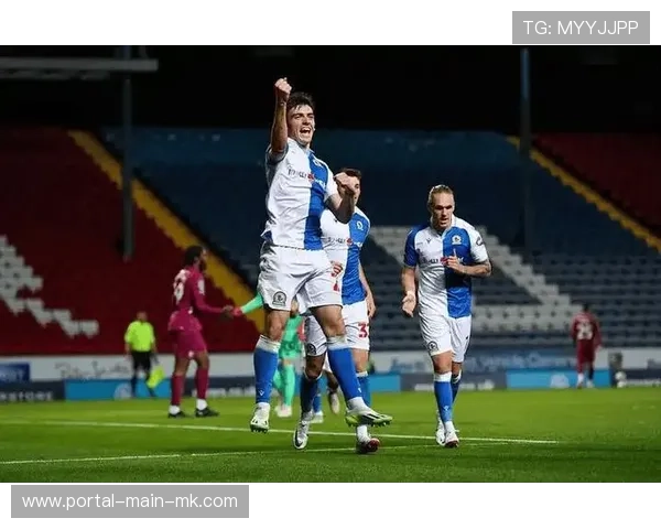 佛罗伦萨主场不敌都灵，保级形势愈发严峻